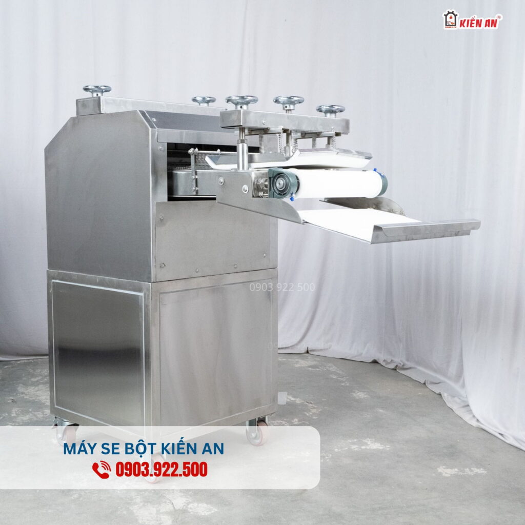 máy se bột bánh mì 1 người làm