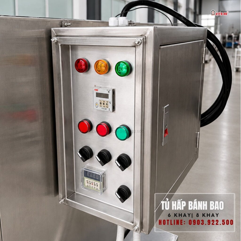 Bảng điều khiển của tủ nấu cơm công nghiệp